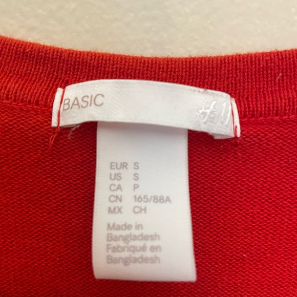 H&M, simple, red cover up - Picture 2 of 2